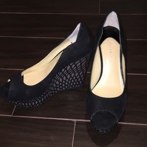 Gianni Bini open toe platform shoe